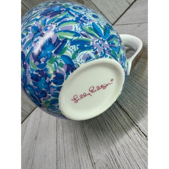 Lilly Pulitzer Set of 2 Blue Floral Tea Coffee Cups with Golden Handle 4" DIA - Picture 9 of 11